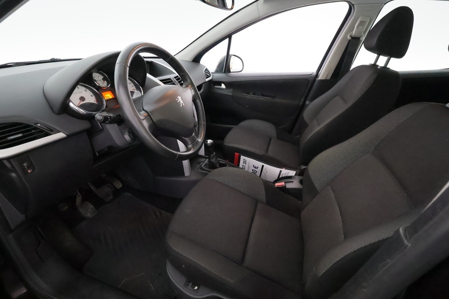 Peugeot 207 vaihtoauto