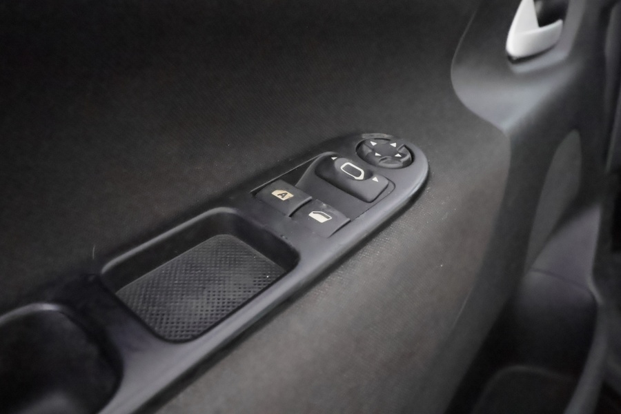 Peugeot 207 vaihtoauto