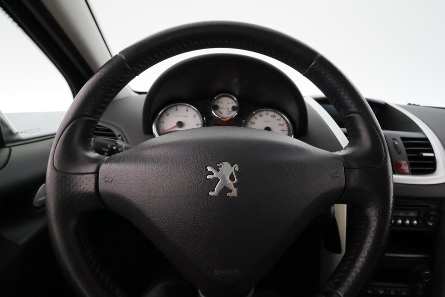 Peugeot 207 vaihtoauto