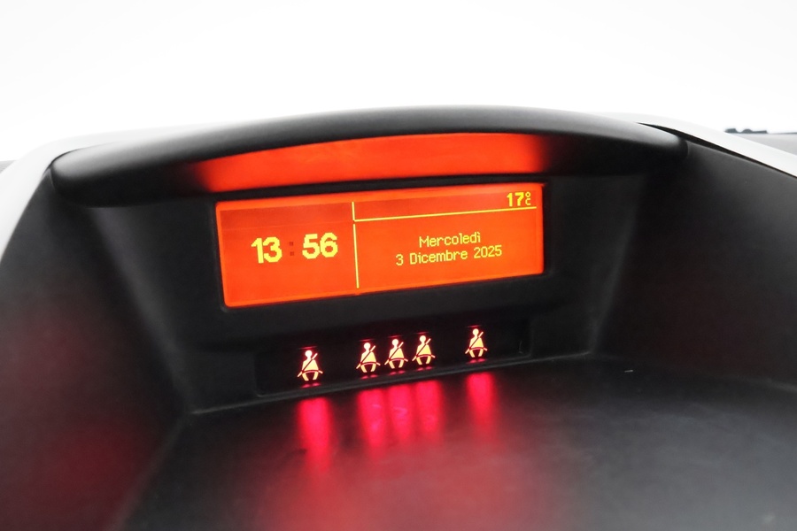 Peugeot 207 vaihtoauto