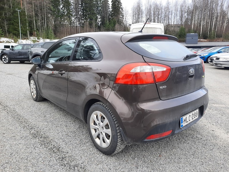 Kia Rio vaihtoauto