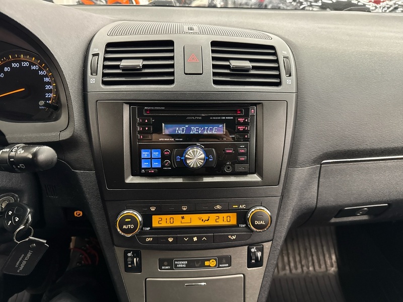 Toyota Avensis vaihtoauto