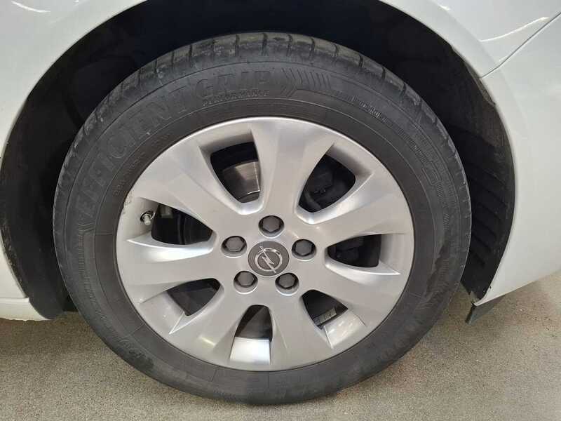 Opel Insignia vaihtoauto