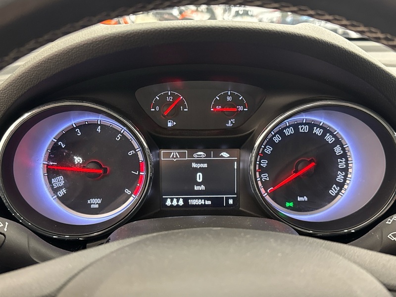 Opel Astra vaihtoauto