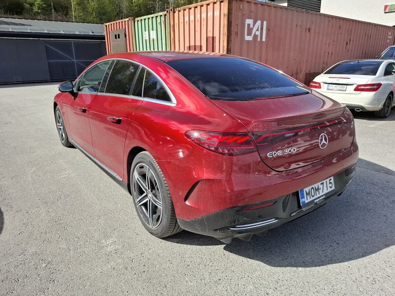 Mercedes-Benz EQE vaihtoauto