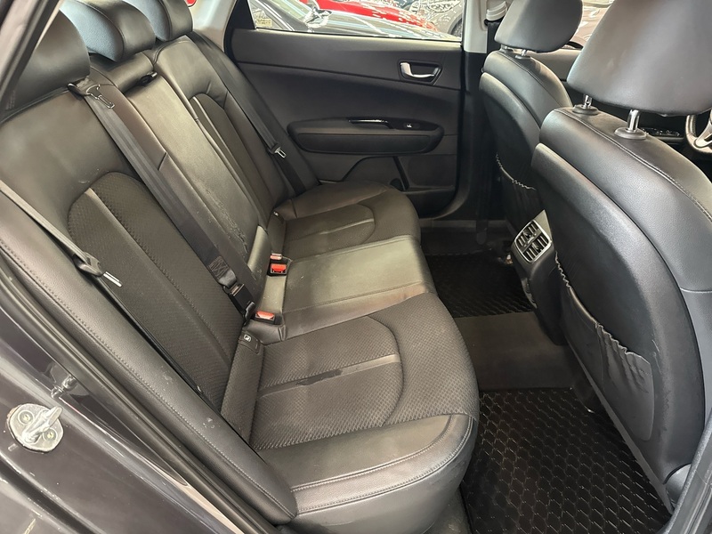 Kia Optima vaihtoauto