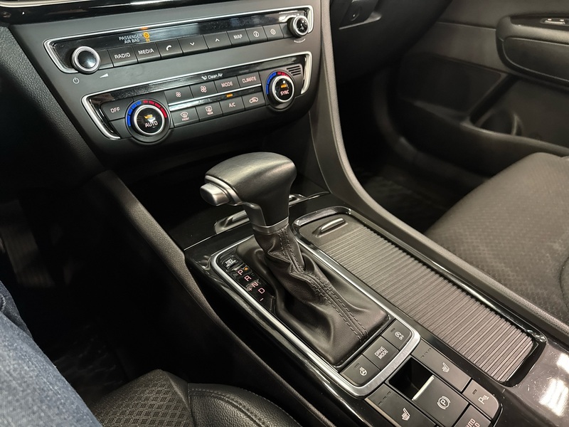 Kia Optima vaihtoauto