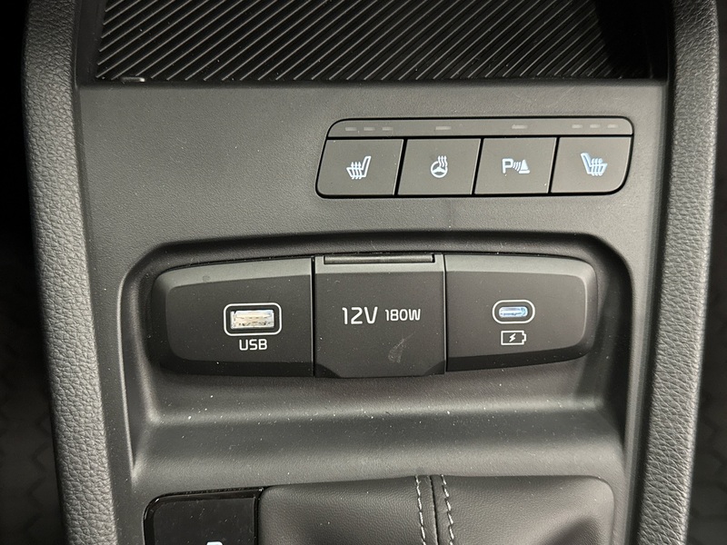 Kia Stonic vaihtoauto