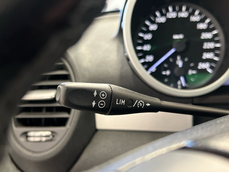 Mercedes-Benz SLK vaihtoauto