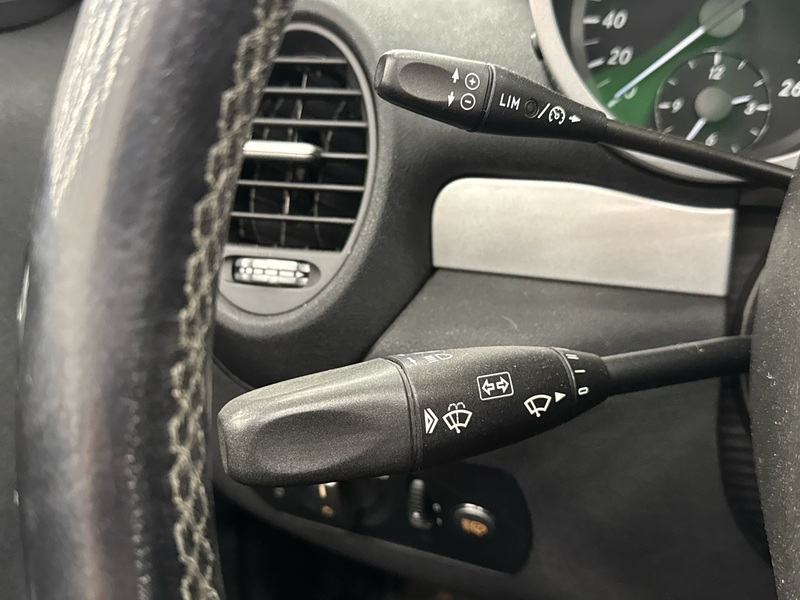 Mercedes-Benz SLK vaihtoauto