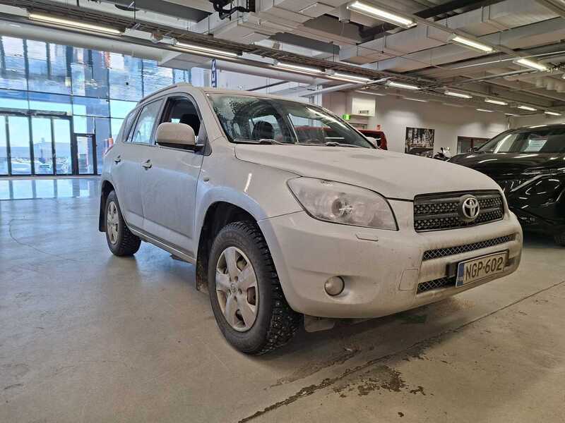 Toyota RAV4 vaihtoauto