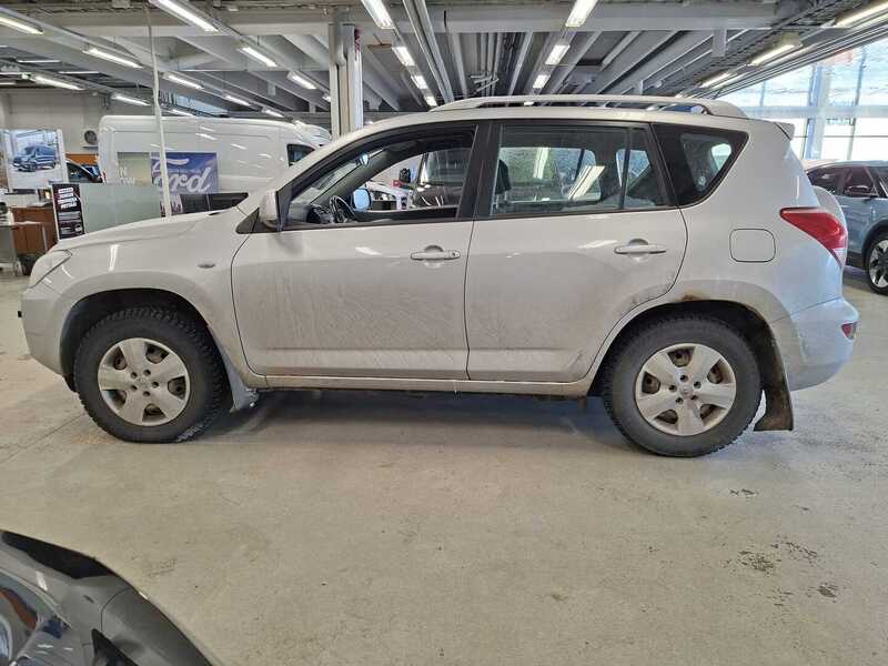 Toyota RAV4 vaihtoauto