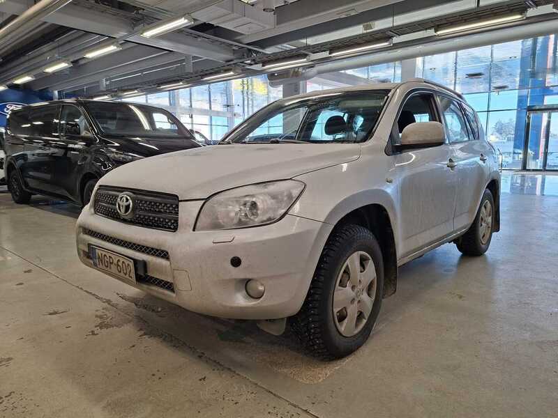 Toyota RAV4 vaihtoauto