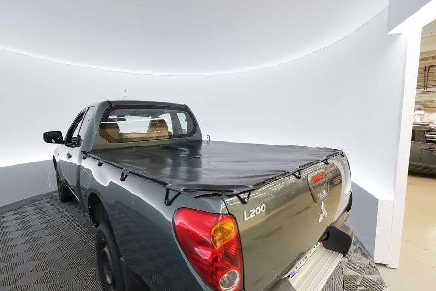 Mitsubishi L200 vaihtoauto