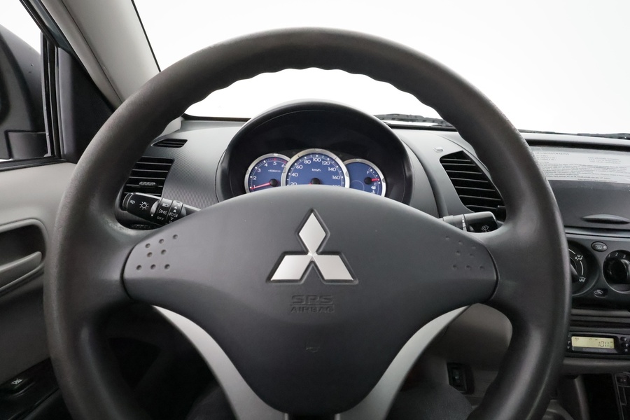 Mitsubishi L200 vaihtoauto