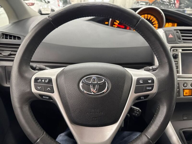 Toyota Verso vaihtoauto