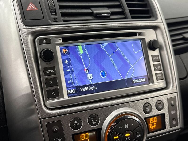 Toyota Verso vaihtoauto