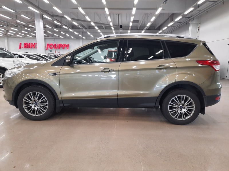 Ford Kuga vaihtoauto