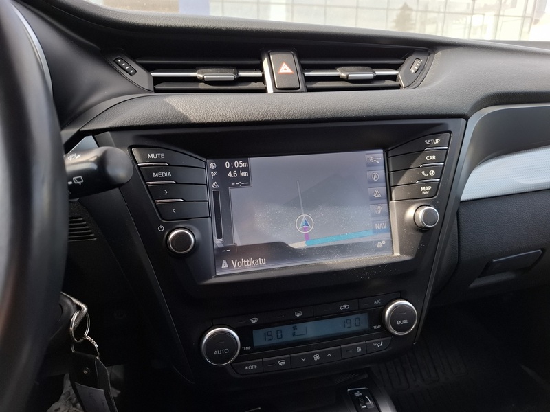 Toyota Avensis vaihtoauto