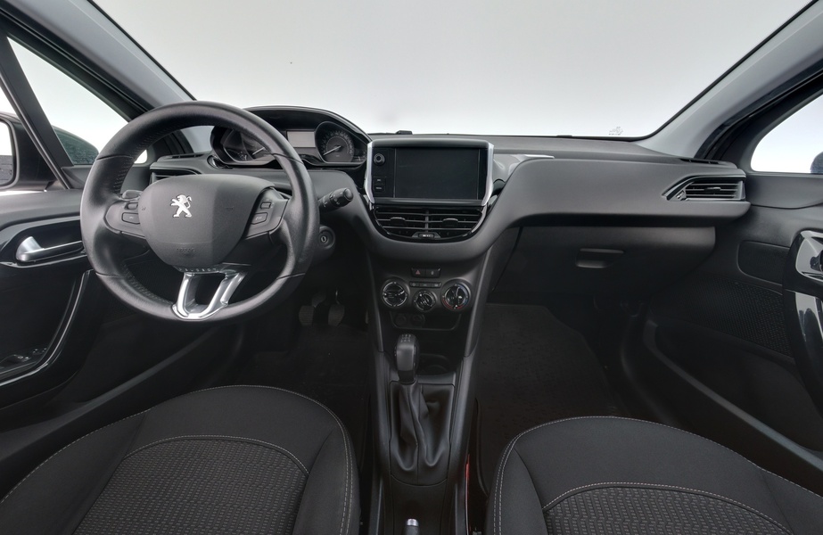 Peugeot 208 vaihtoauto