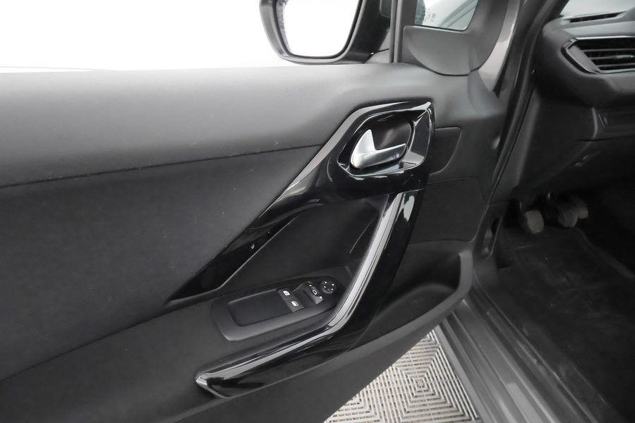 Peugeot 208 vaihtoauto