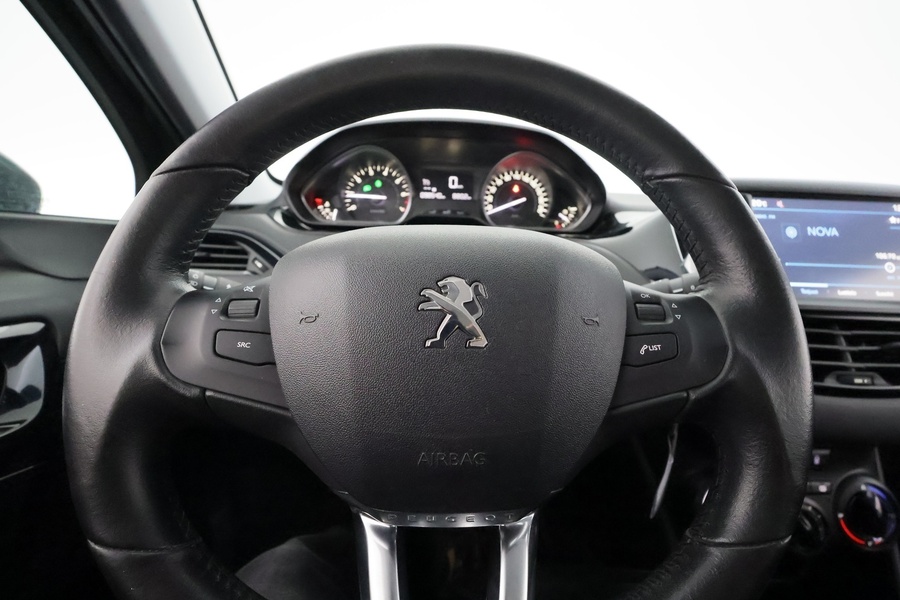 Peugeot 208 vaihtoauto