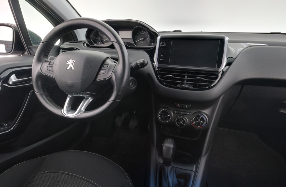 Peugeot 208 vaihtoauto