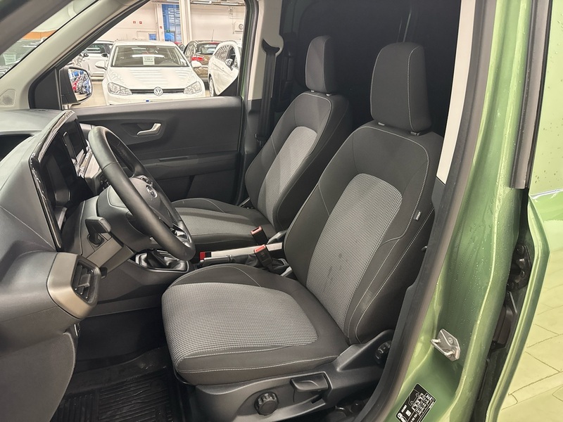 Ford Transit Courier vaihtoauto