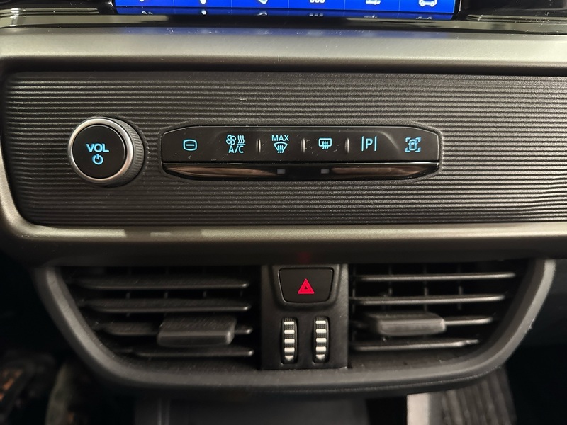 Ford Transit Courier vaihtoauto