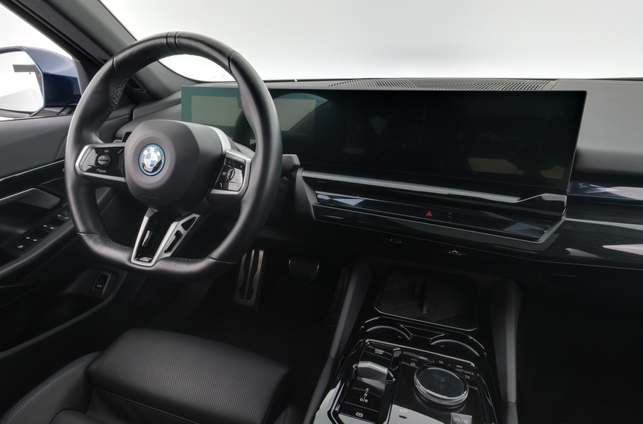 BMW i5 vaihtoauto