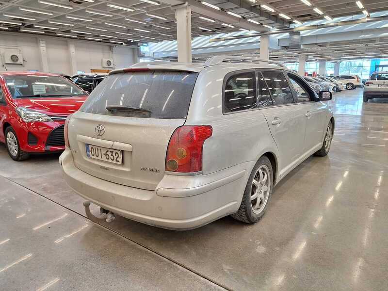 Toyota Avensis vaihtoauto