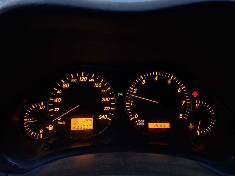 Toyota Avensis vaihtoauto