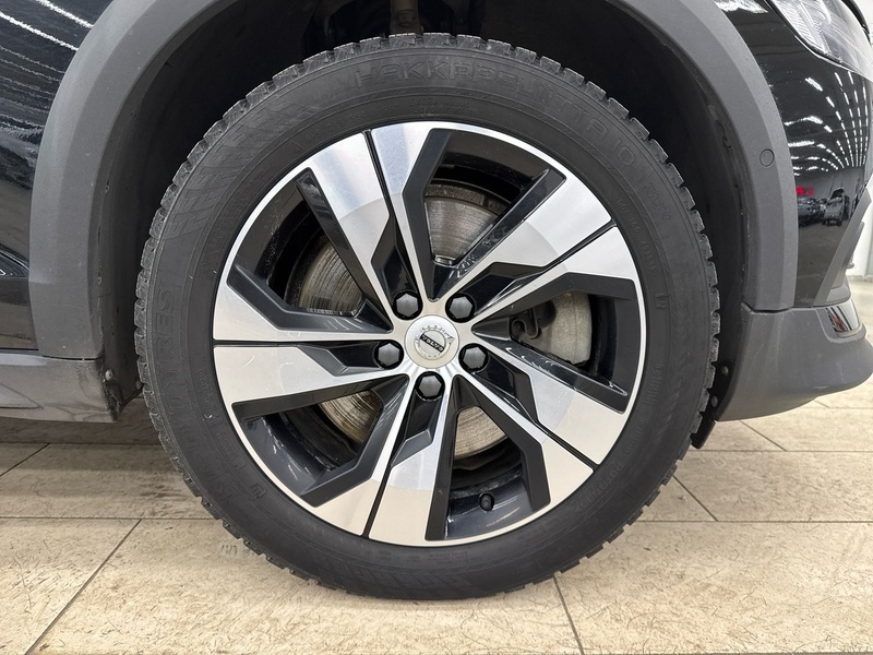 Volvo V60 Cross Country vaihtoauto