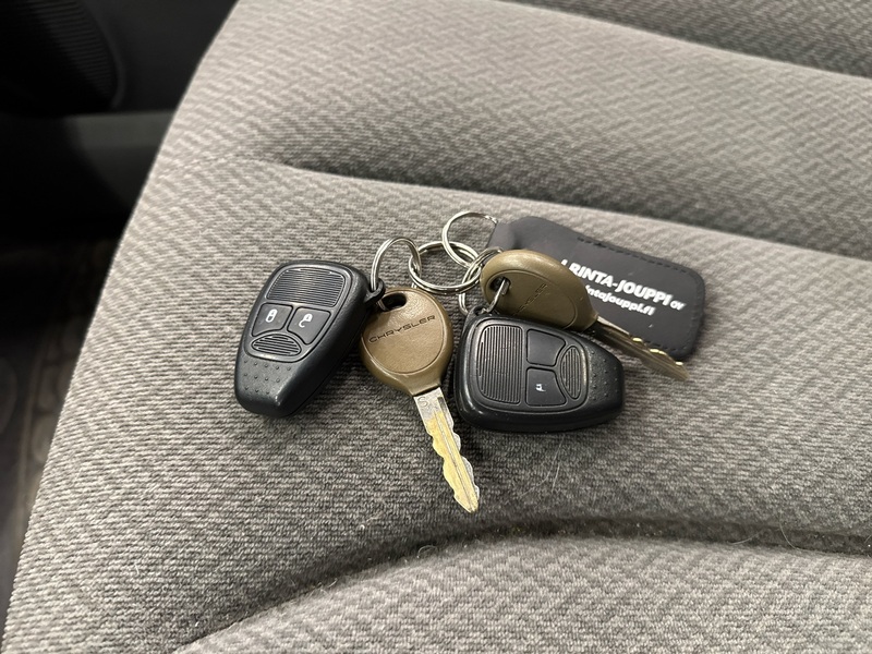 Chrysler Voyager vaihtoauto