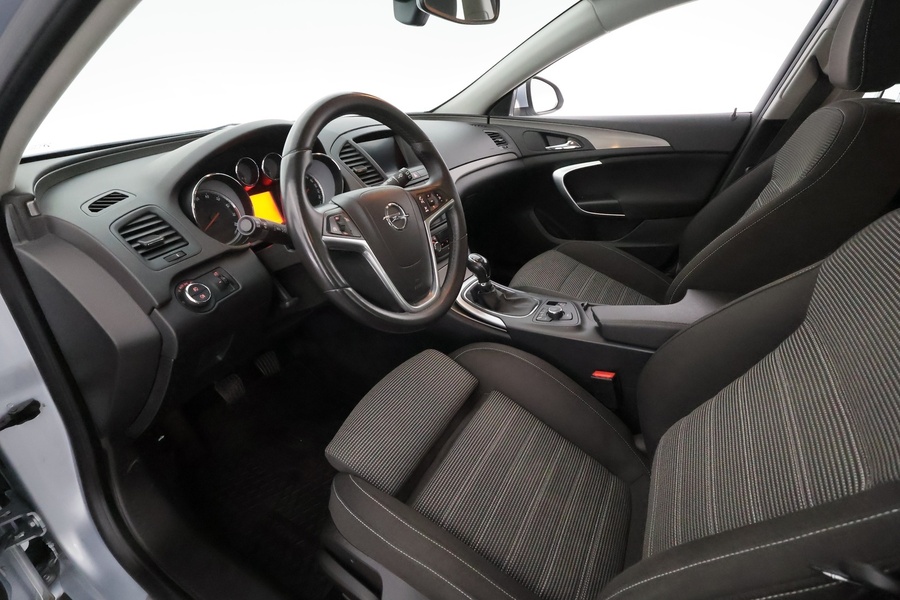 Opel Insignia vaihtoauto