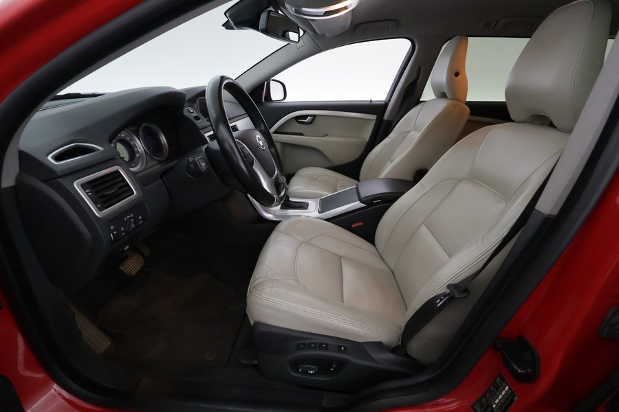 Volvo V70 vaihtoauto