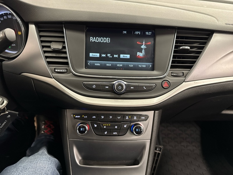 Opel Astra vaihtoauto