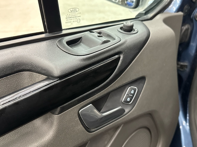 Ford Transit Custom vaihtoauto