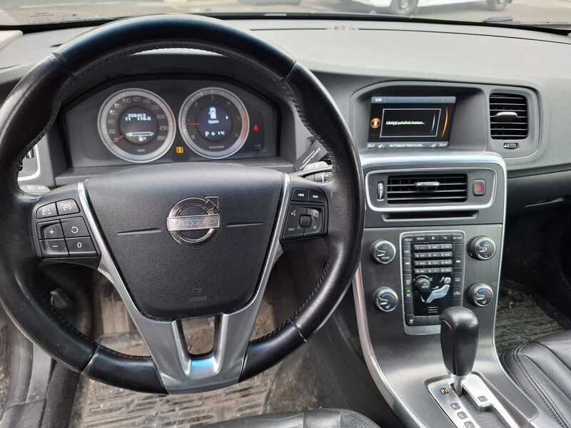 Volvo V60 vaihtoauto