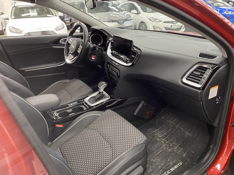 Kia XCeed vaihtoauto