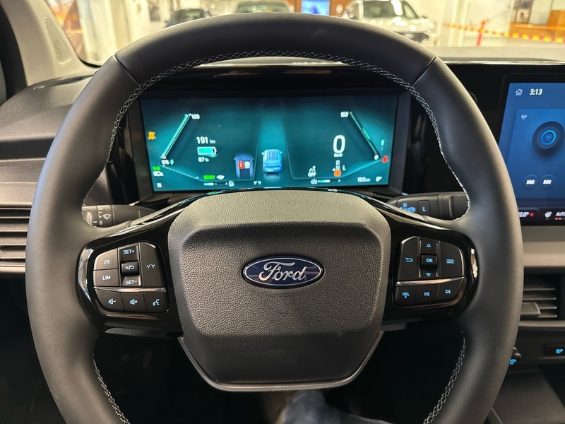 Ford Transit Courier vaihtoauto