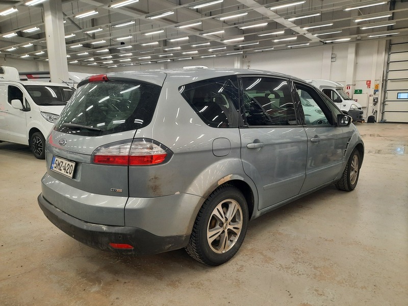 Ford S-MAX vaihtoauto