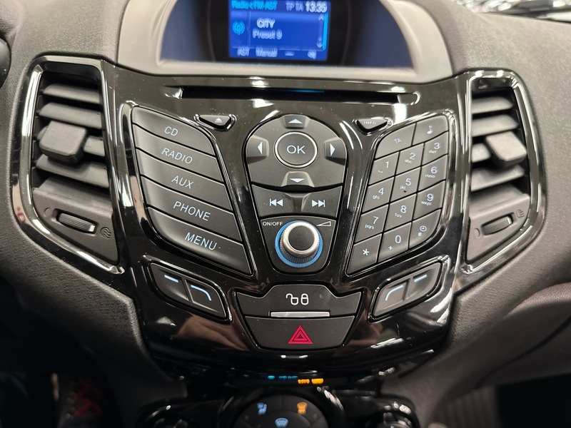 Ford Fiesta vaihtoauto