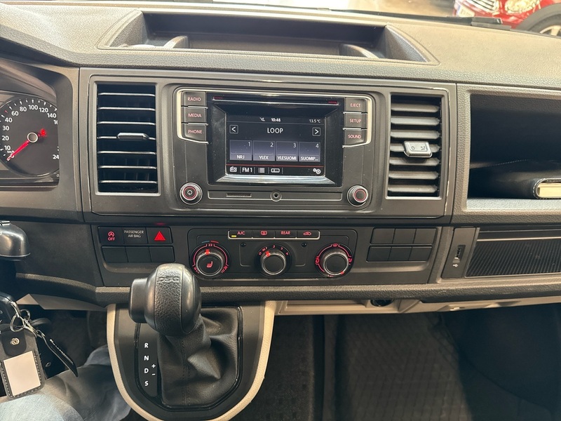 Volkswagen Caravelle vaihtoauto