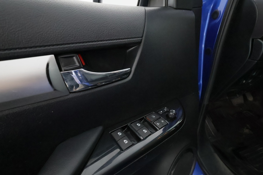 Toyota Hilux vaihtoauto