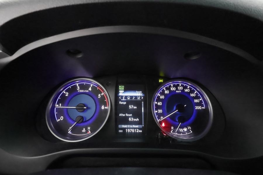 Toyota Hilux vaihtoauto