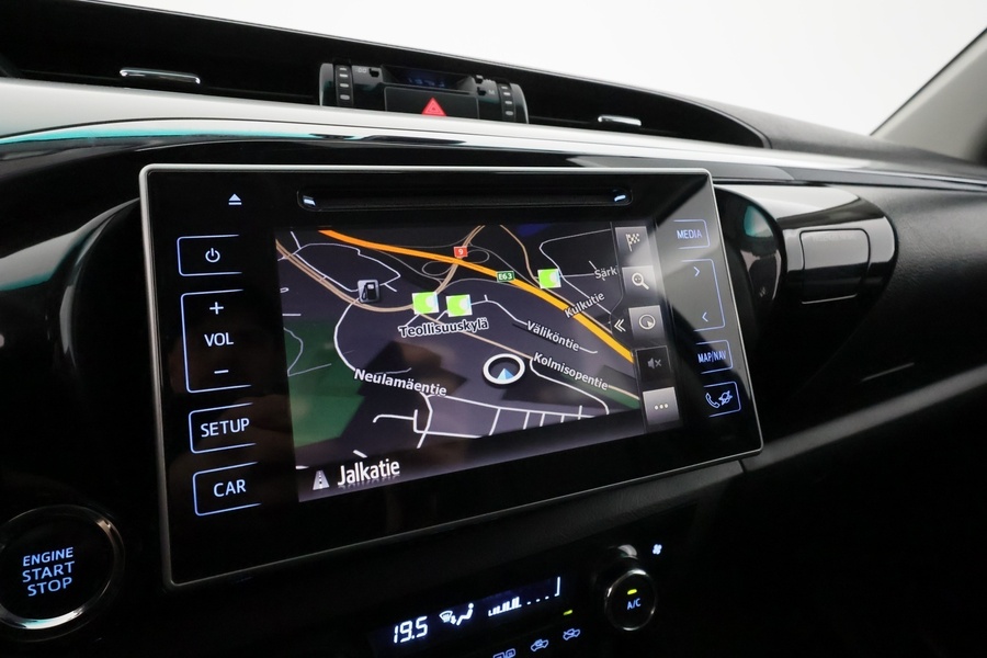 Toyota Hilux vaihtoauto