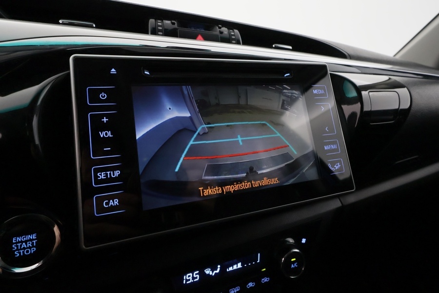 Toyota Hilux vaihtoauto