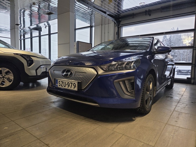 Hyundai IONIQ electric vaihtoauto