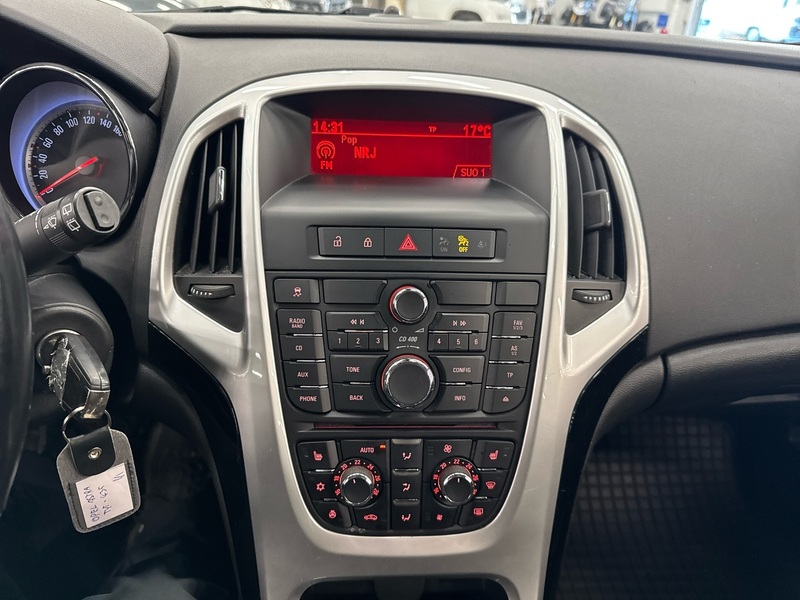 Opel Astra vaihtoauto